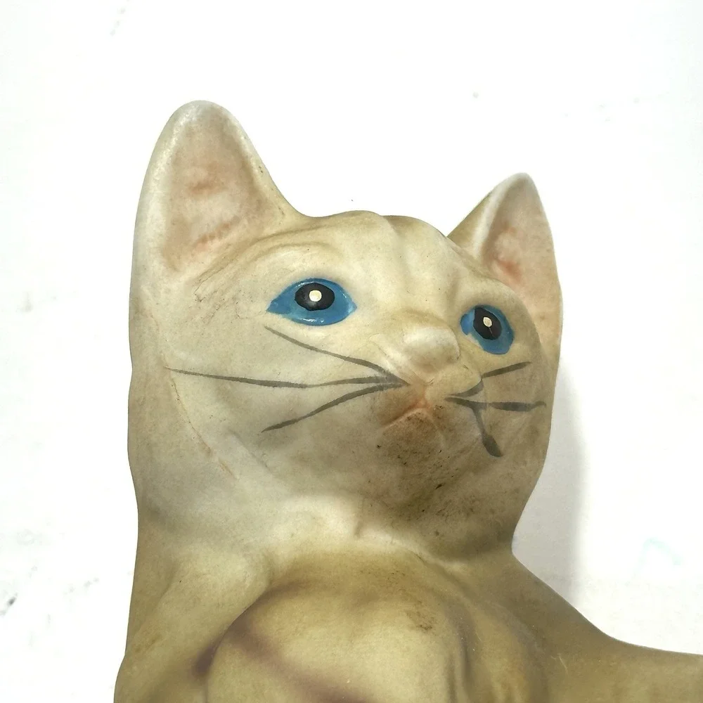 VTG Porcelain Buff Orange Tabby Cat Figurines Large Striped Blue Eyes Set of 2